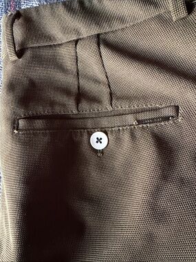 Zara Men's Green Dress Pants with Buttoned Back Pocket